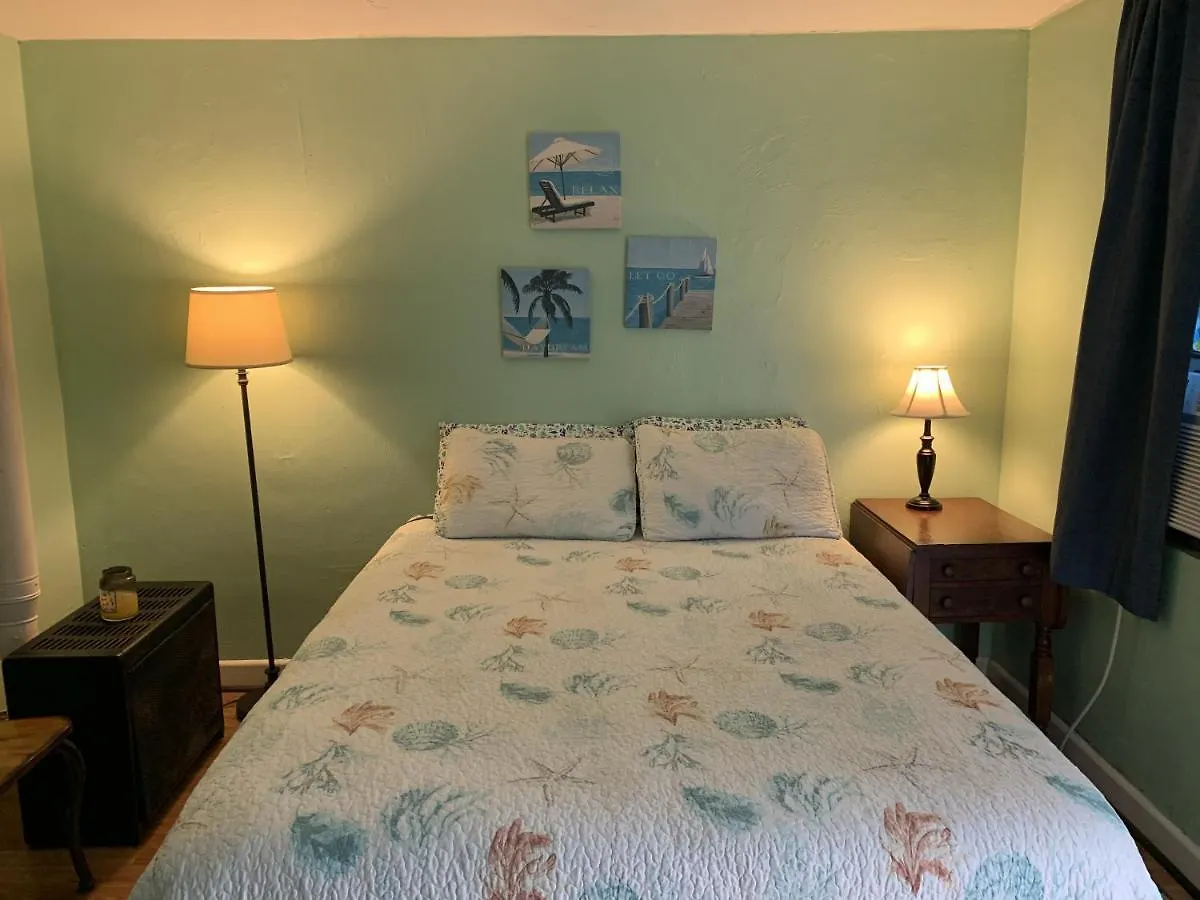 Apartment Beach Side Studio #1 apts North Camellia Acres United States